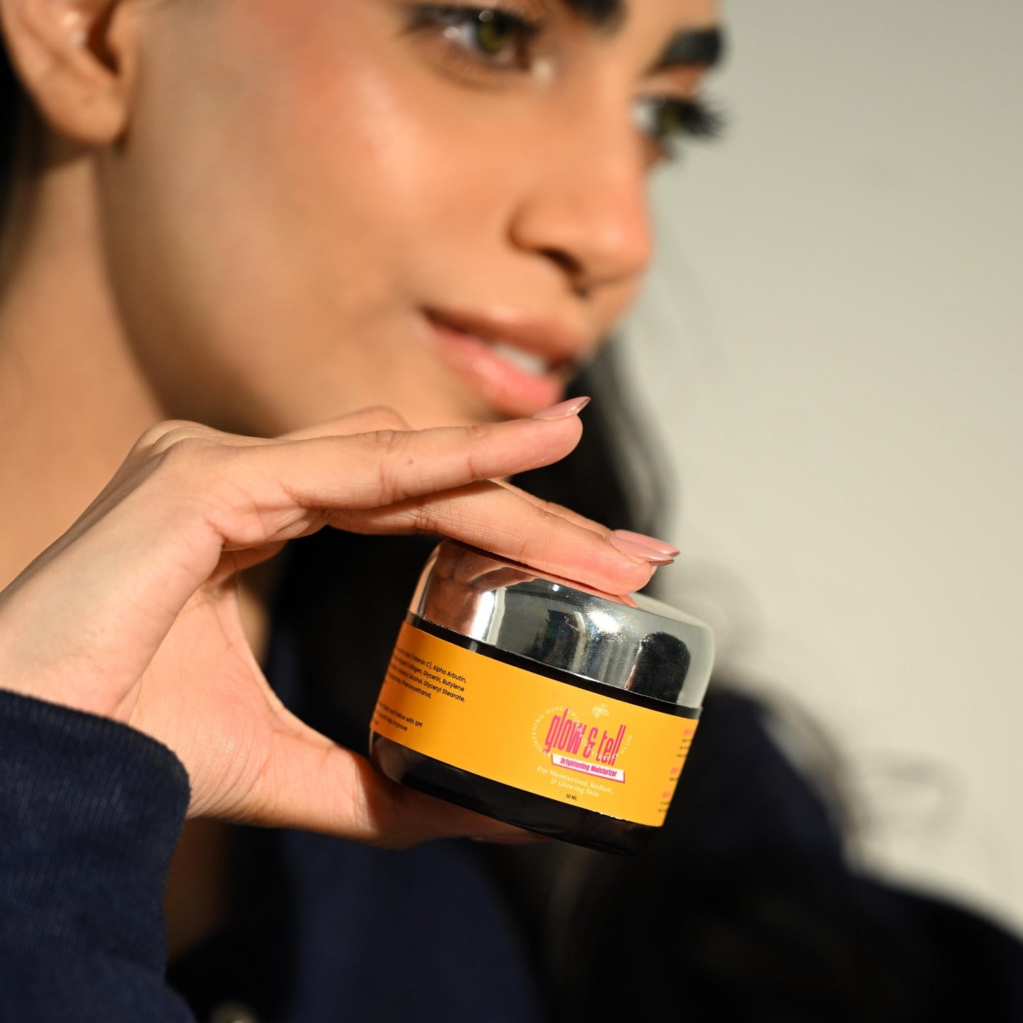 GLOW & TELL - Brightening Moisturizer